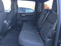 GMC Sierra 1500 Elevation 4WD Crew Cab 147" 2026