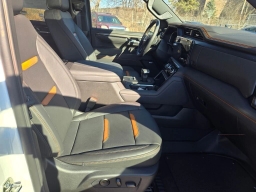 GMC Sierra 1500 AT4 4WD Crew Cab 147" 2026