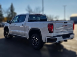 GMC Sierra 1500 AT4 4WD Crew Cab 147" 2026