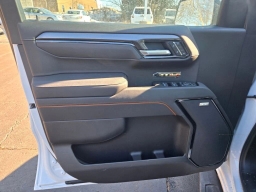 GMC Sierra 1500 AT4 4WD Crew Cab 147" 2026