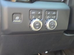 GMC Sierra 1500 AT4 4WD Crew Cab 147" 2026