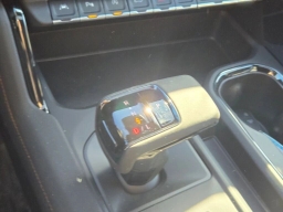 GMC Sierra 1500 AT4 4WD Crew Cab 147" 2026