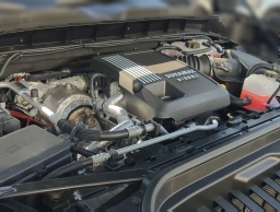 GMC Sierra 1500 AT4 4WD Crew Cab 147" 2025