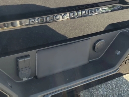 GMC Sierra 1500 AT4 4WD Crew Cab 147" 2025