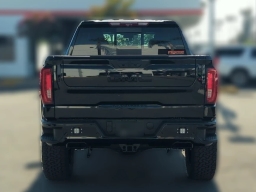 GMC Sierra 1500 AT4 4WD Crew Cab 147" 2025