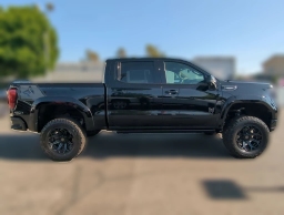 GMC Sierra 1500 AT4 4WD Crew Cab 147" 2025
