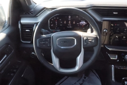 GMC Sierra 1500 Denali 4WD Crew Cab 147" 2026