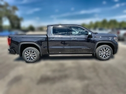 GMC Sierra 1500 Denali 4WD Crew Cab 147" 2026