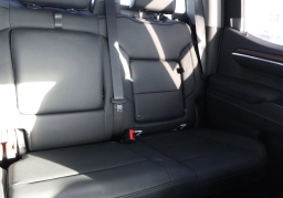 GMC Sierra 1500 Denali 4WD Crew Cab 157" 2026