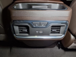 GMC Sierra 1500 Denali 4WD Crew Cab 147" 2026