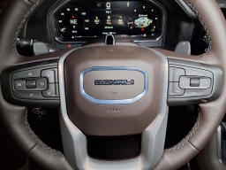 GMC Sierra 1500 Denali 4WD Crew Cab 147" 2026