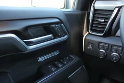 GMC Sierra 1500 Denali 4WD Crew Cab 147" 2026