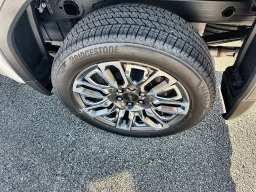 GMC Sierra 1500 Denali Ultimate 4WD Crew Cab 147" 2026