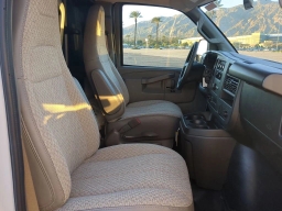 GMC Savana Cargo Van RWD 2500 135" 2025