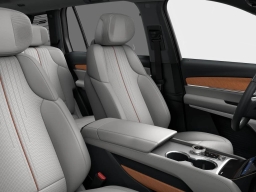 Cadillac VISTIQ Luxury AWD 4dr 2026