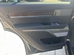 Cadillac VISTIQ Luxury AWD 4dr 2026