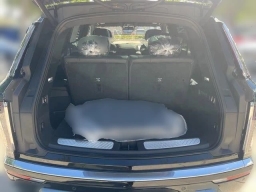 Cadillac VISTIQ Luxury AWD 4dr 2026