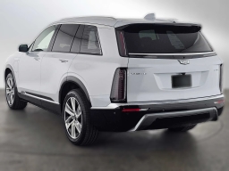 Cadillac VISTIQ Luxury AWD 4dr 2026