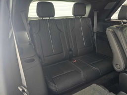 Cadillac VISTIQ Luxury AWD 4dr 2026