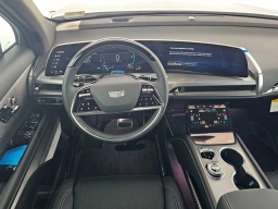 Cadillac VISTIQ Luxury AWD 4dr 2026