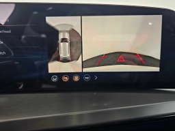 Cadillac VISTIQ Luxury AWD 4dr 2026