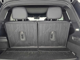 Cadillac VISTIQ Luxury AWD 4dr 2026