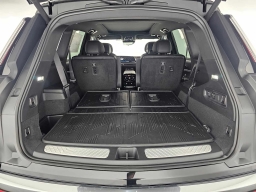 Cadillac VISTIQ Luxury AWD 4dr 2026