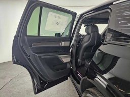 Cadillac VISTIQ Luxury AWD 4dr 2026