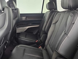 Cadillac VISTIQ Luxury AWD 4dr 2026