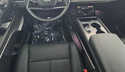 Cadillac VISTIQ Luxury AWD 4dr 2026