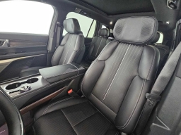 Cadillac VISTIQ Luxury AWD 4dr 2026