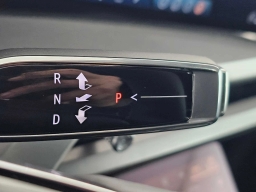 Cadillac VISTIQ Luxury AWD 4dr 2026