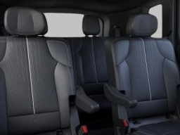 Cadillac VISTIQ Luxury AWD 4dr 2026