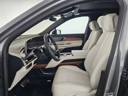 Cadillac VISTIQ Luxury AWD 4dr 2026