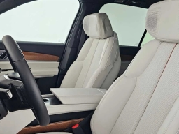 Cadillac VISTIQ Luxury AWD 4dr 2026