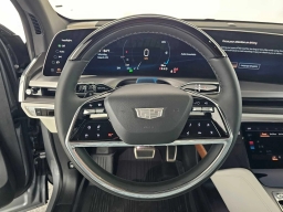 Cadillac VISTIQ Luxury AWD 4dr 2026