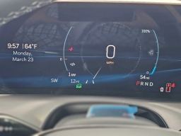 Cadillac VISTIQ Luxury AWD 4dr 2026