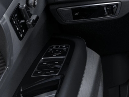 Cadillac VISTIQ Luxury AWD 4dr 2026