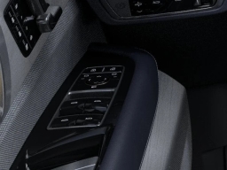 Cadillac VISTIQ Premium Luxury AWD 4dr 2026