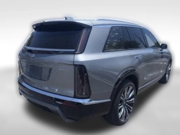 Cadillac VISTIQ Premium Luxury AWD 4dr 2026