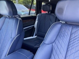 Cadillac VISTIQ Premium Luxury AWD 4dr 2026