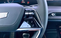 Cadillac VISTIQ Premium Luxury AWD 4dr 2026