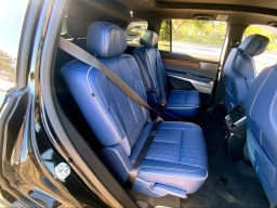 Cadillac VISTIQ Premium Luxury AWD 4dr 2026