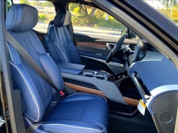 Cadillac VISTIQ Premium Luxury AWD 4dr 2026