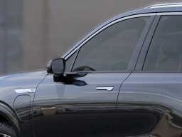 Cadillac VISTIQ Premium Luxury AWD 4dr 2026