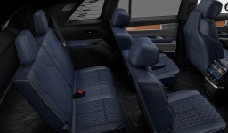 Cadillac VISTIQ Premium Luxury AWD 4dr 2026