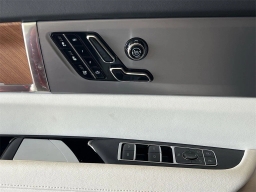 Cadillac VISTIQ Sport AWD 4dr 2026