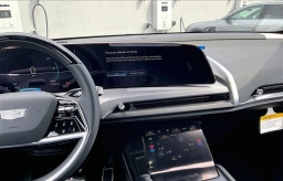 Cadillac VISTIQ Sport AWD 4dr 2026