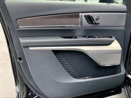 Cadillac VISTIQ Sport AWD 4dr 2026