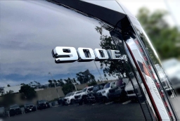 Cadillac VISTIQ Sport AWD 4dr 2026